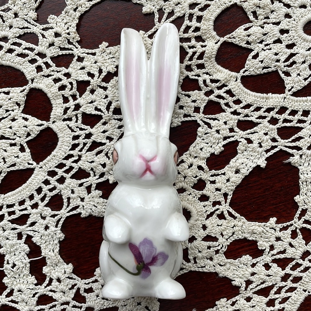 Porcelain Small Bunny - Picture 2 of 5